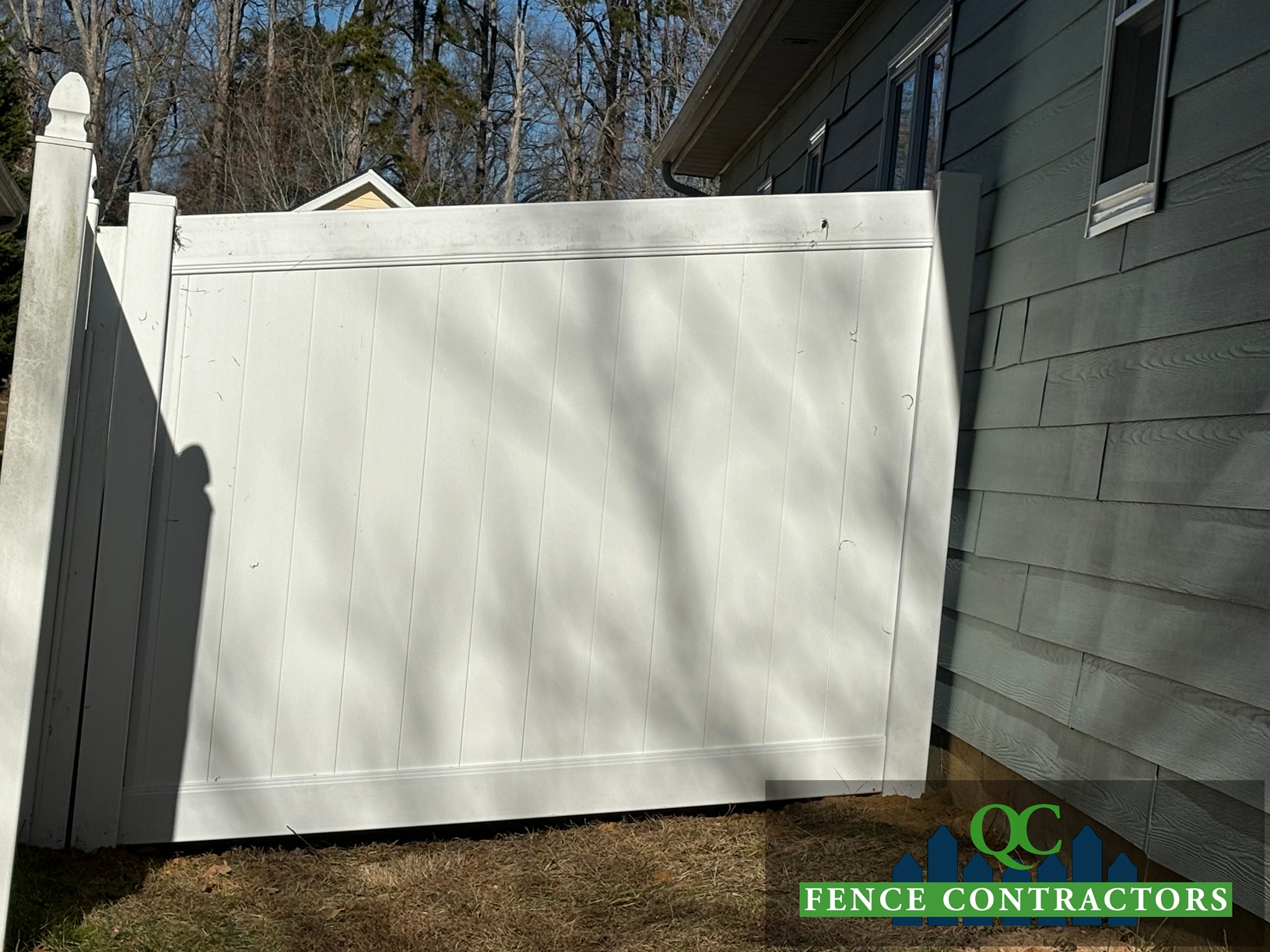QC Fence Contractors: QC Fence Contractors Residential Slatboard Fence